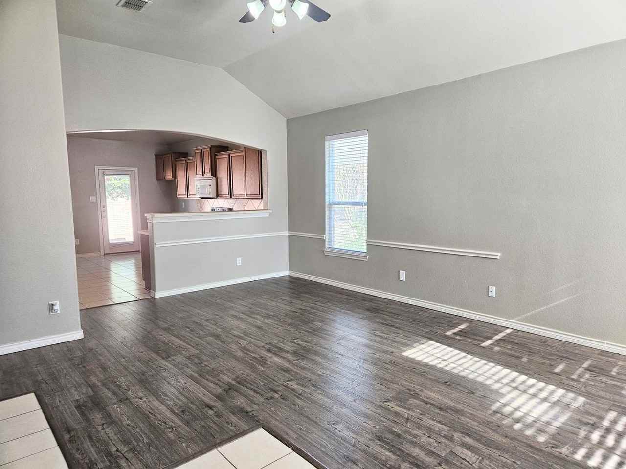 2341 Clairborne Dr - Photo 2 of 23