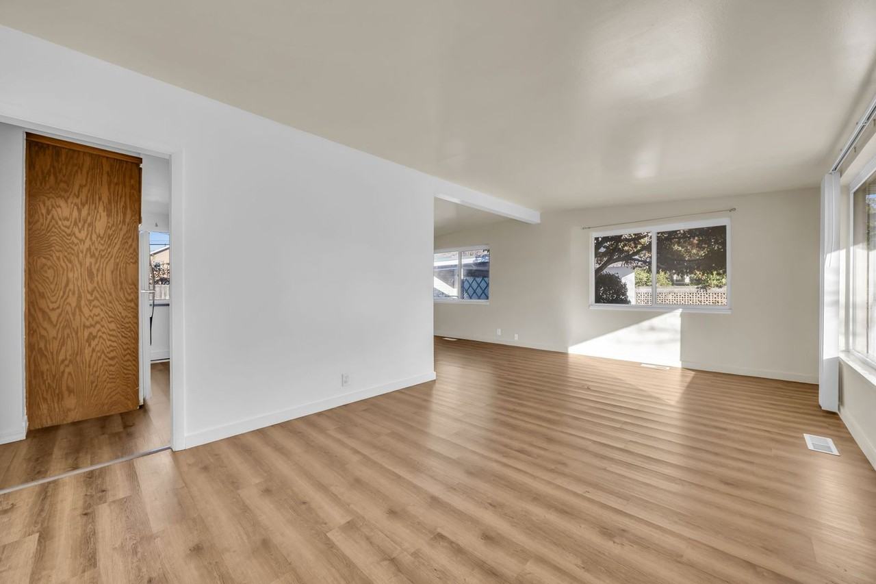 2223 E 6630 S - Photo 3 of 20