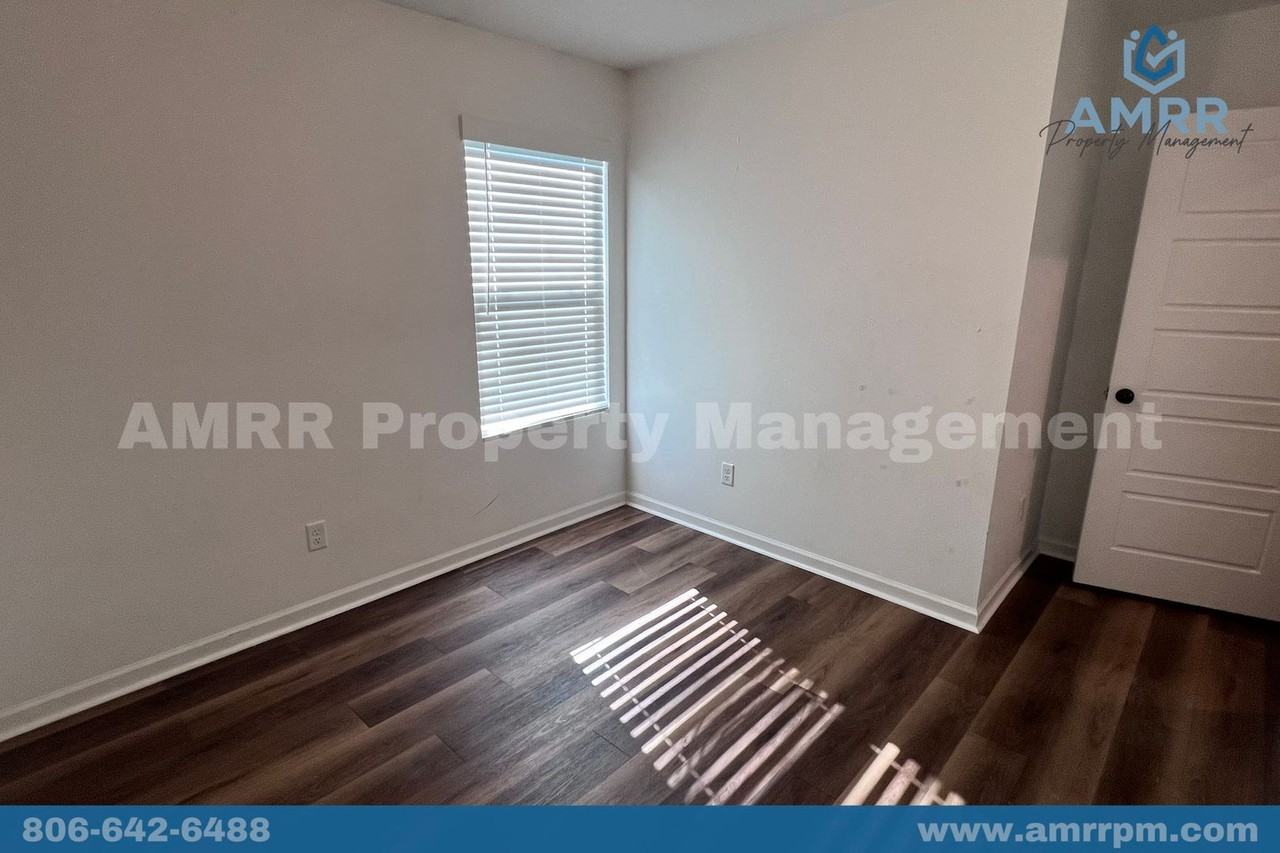 1104 Pawpaw Pl - Photo 5 of 26