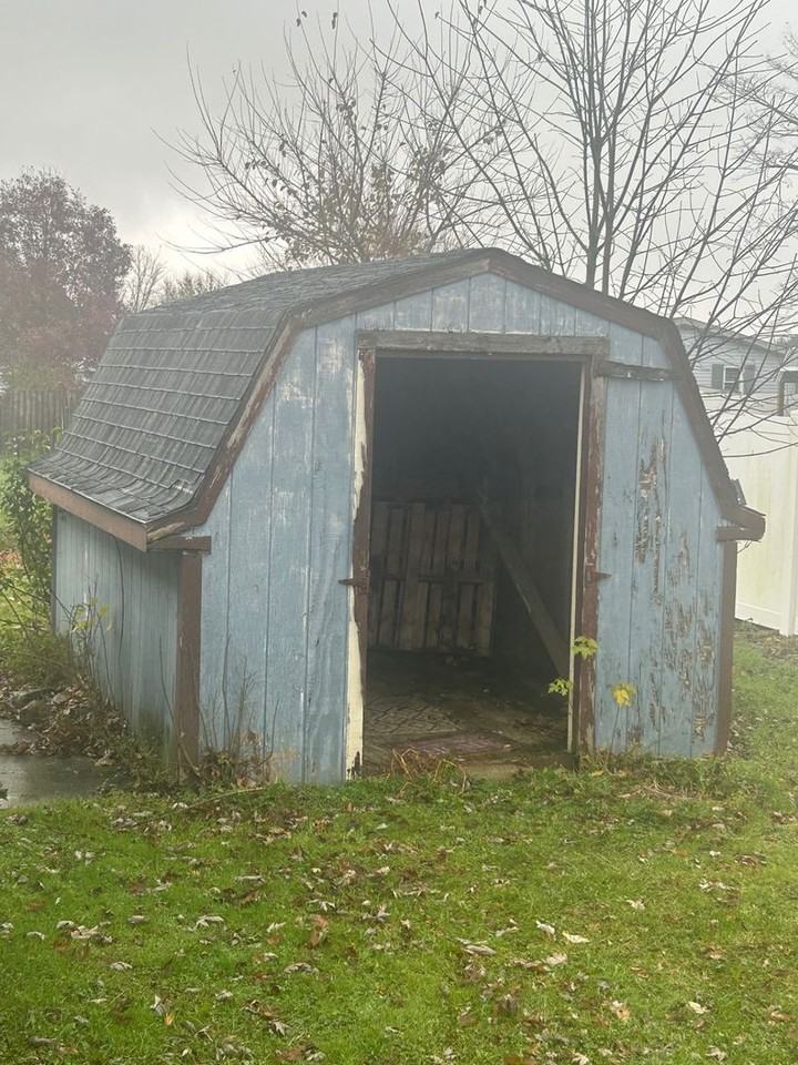 476 Stallion Ct - Photo 2 of 14