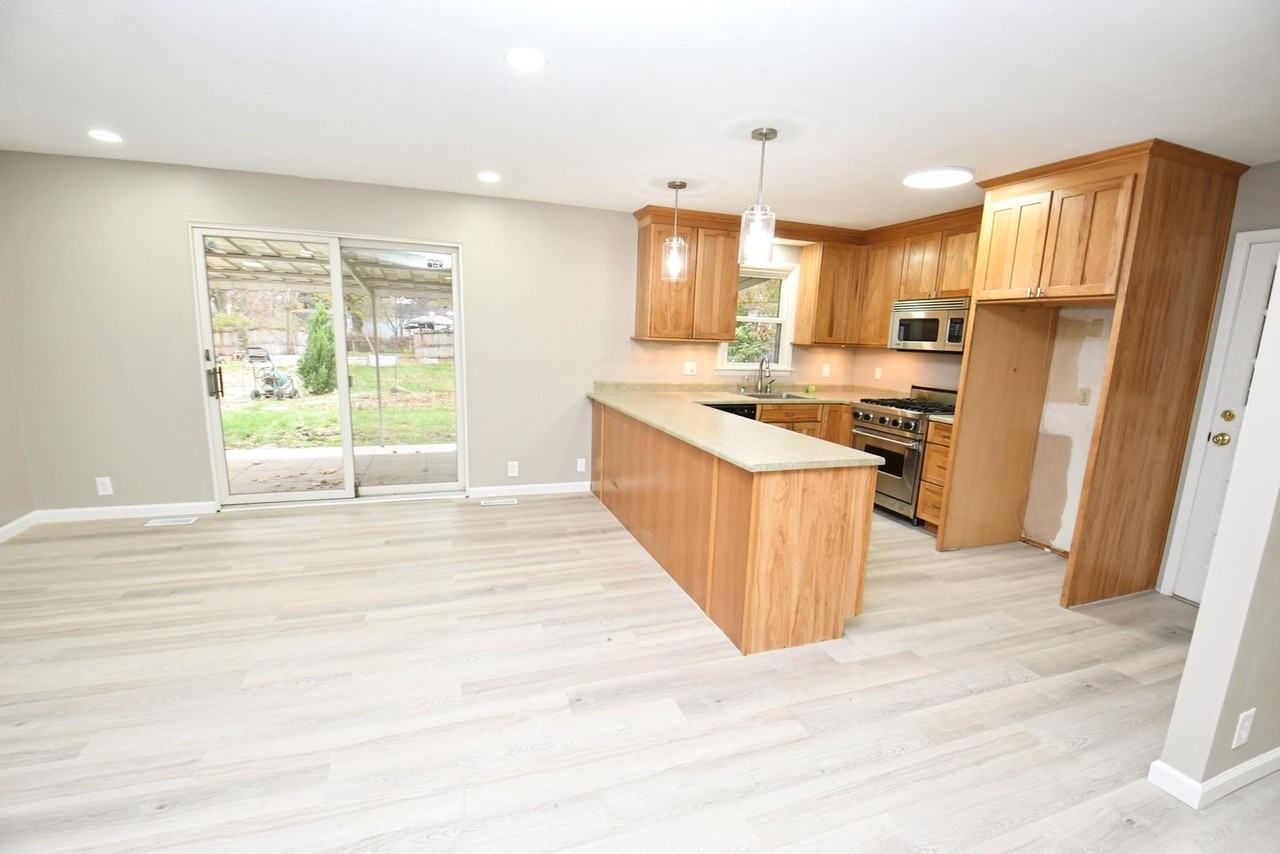 18235 Chipstead Dr - Photo 4 of 24