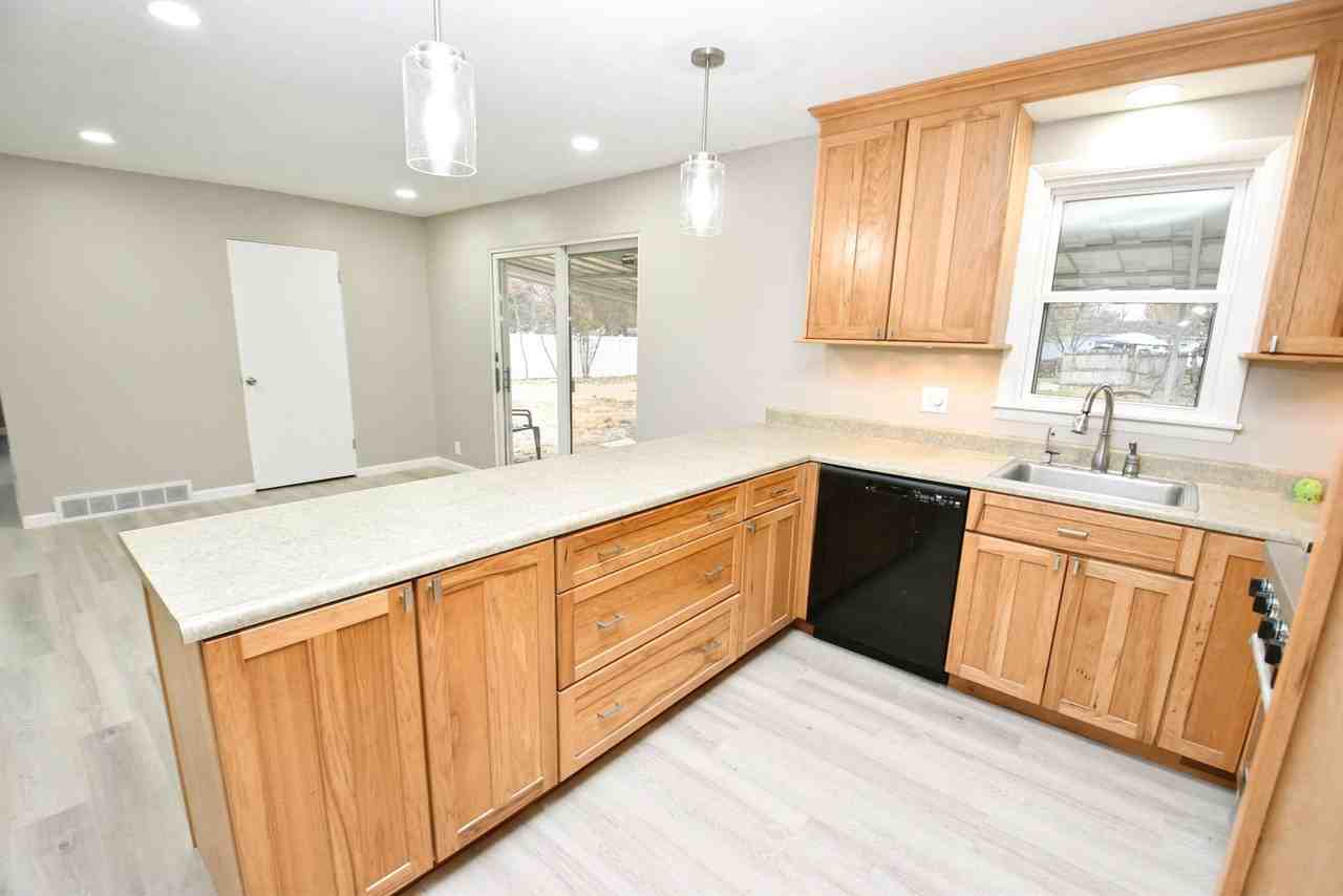 18235 Chipstead Dr - Photo 5 of 24