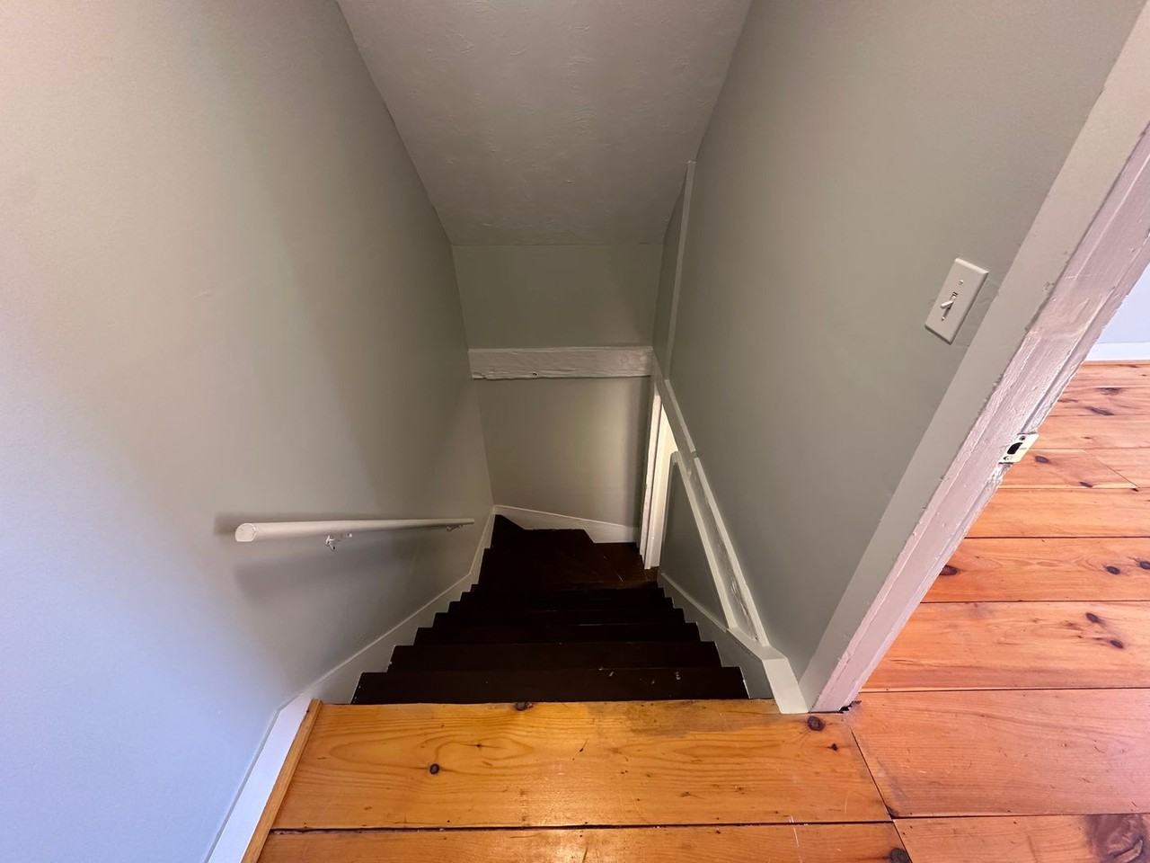 196 N Main St - Photo 6 of 10