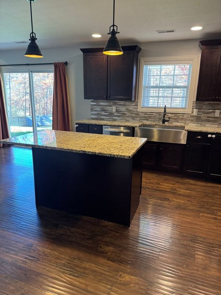 2909 Linden Way - Photo 2 of 14