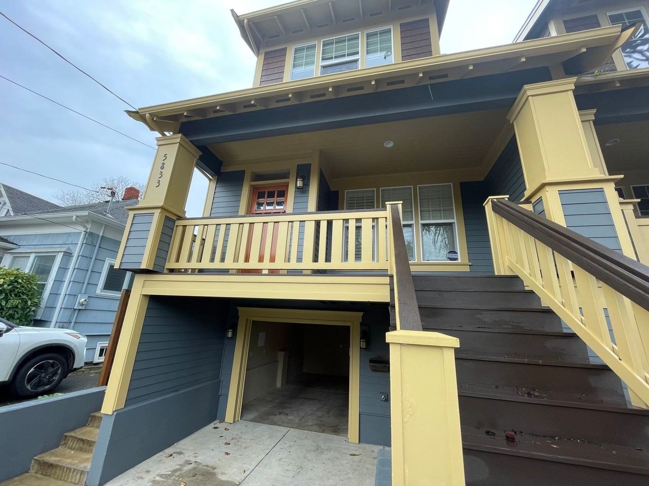 5833 N Albina Ave - Photo 2 of 50