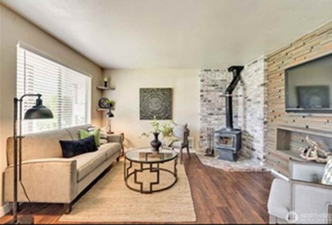 289 Whitman St #B - Photo 3 of 6