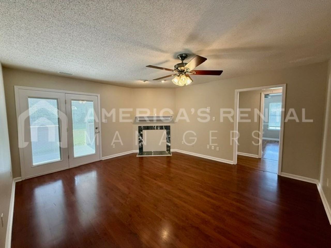 4627 Lakes Edge Cv - Photo 6 of 32