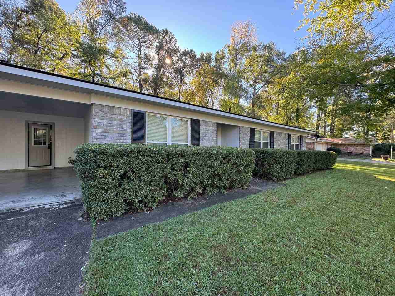 311 Murray Ln - Photo 3 of 21