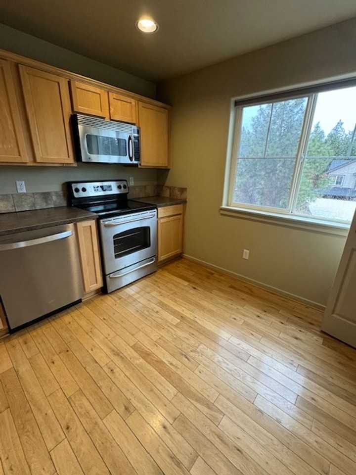 1949 Northwest Monterey Pines Drive #6 - Photo 2 of 11