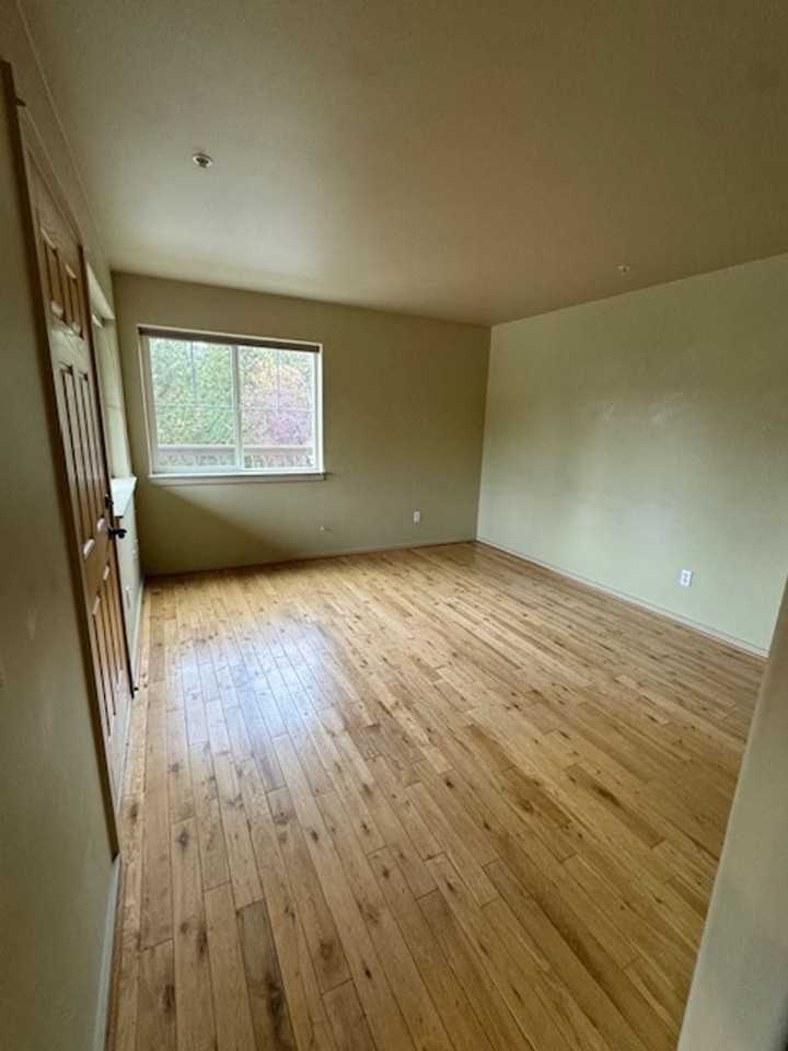 1949 Northwest Monterey Pines Drive #6 - Photo 4 of 11