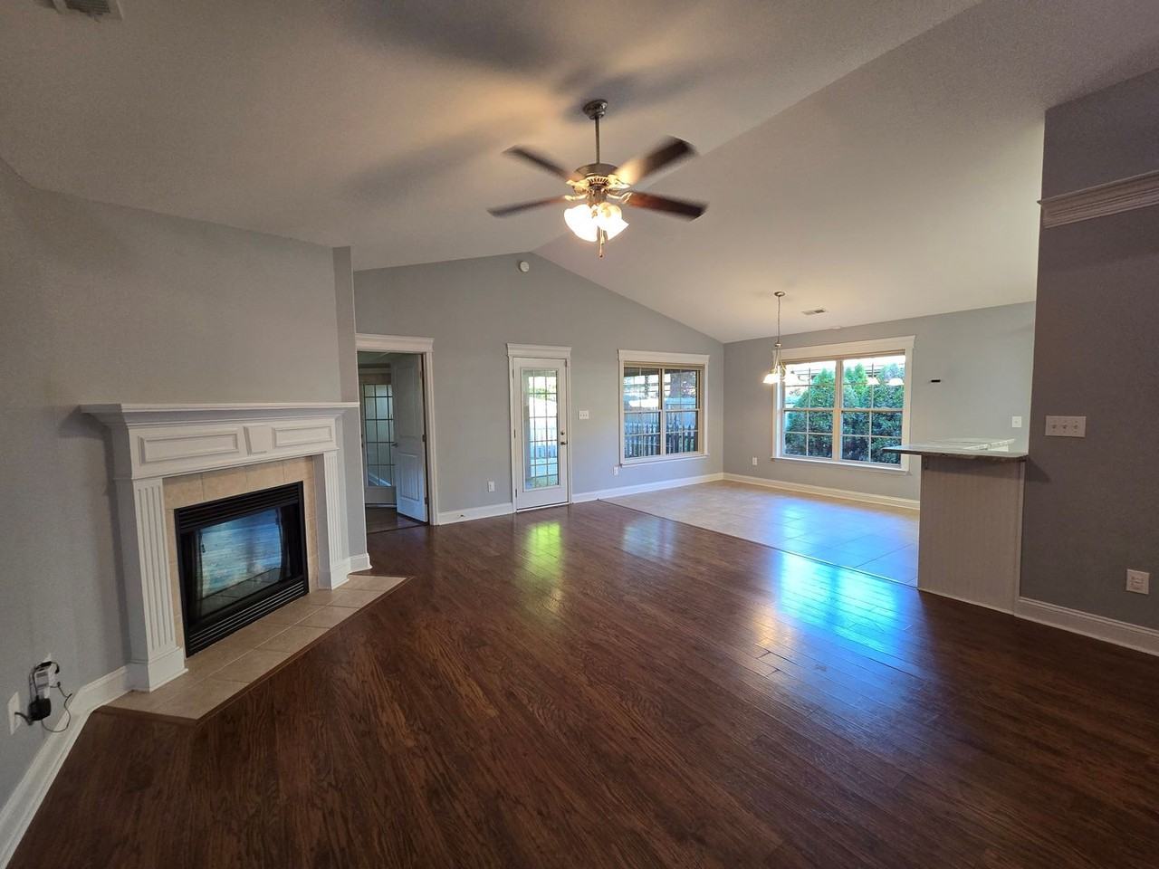 6905 Breyerton Way Se - Photo 2 of 18