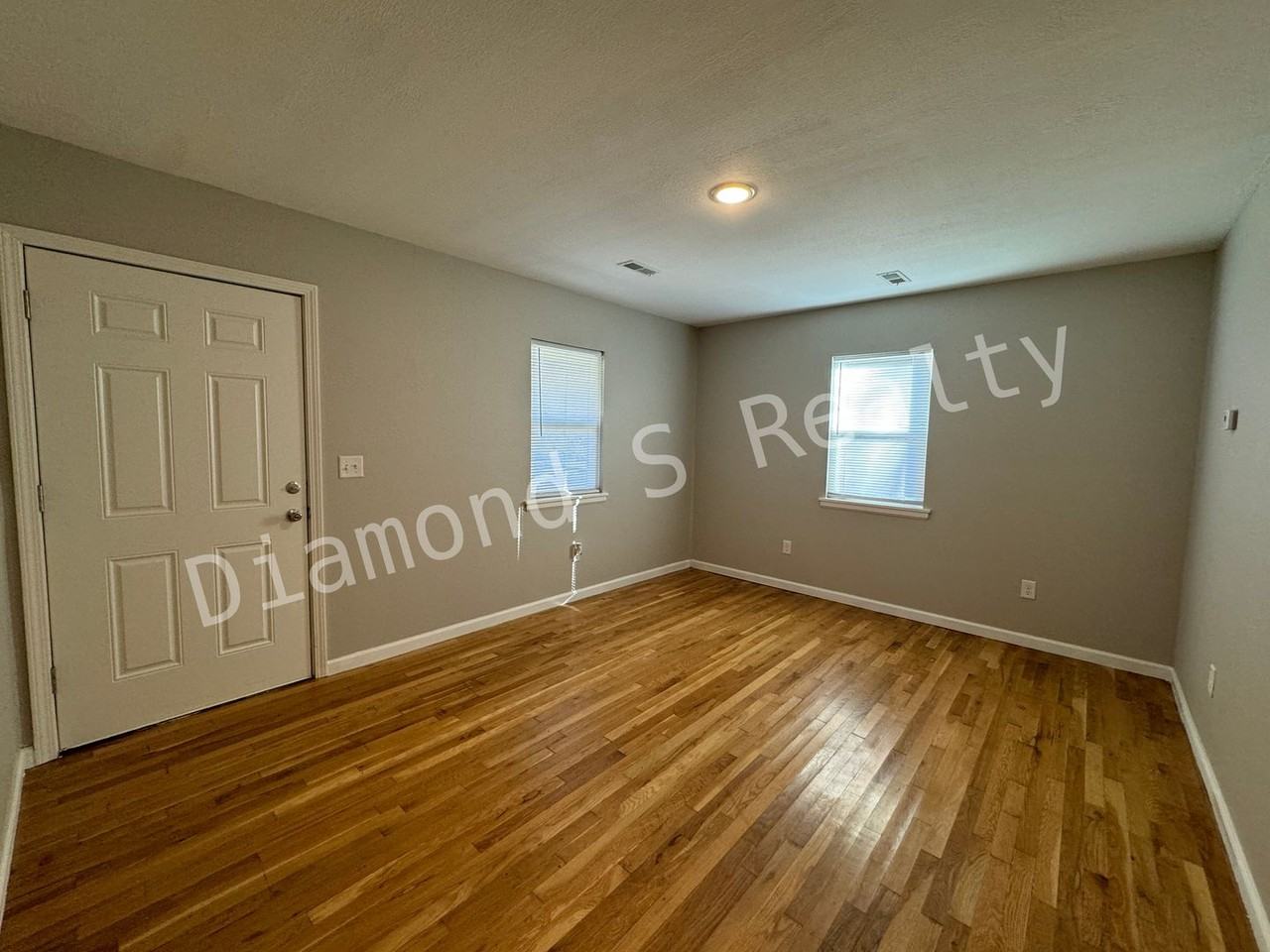 1618 E Farm Road 92 - Photo 2 of 15