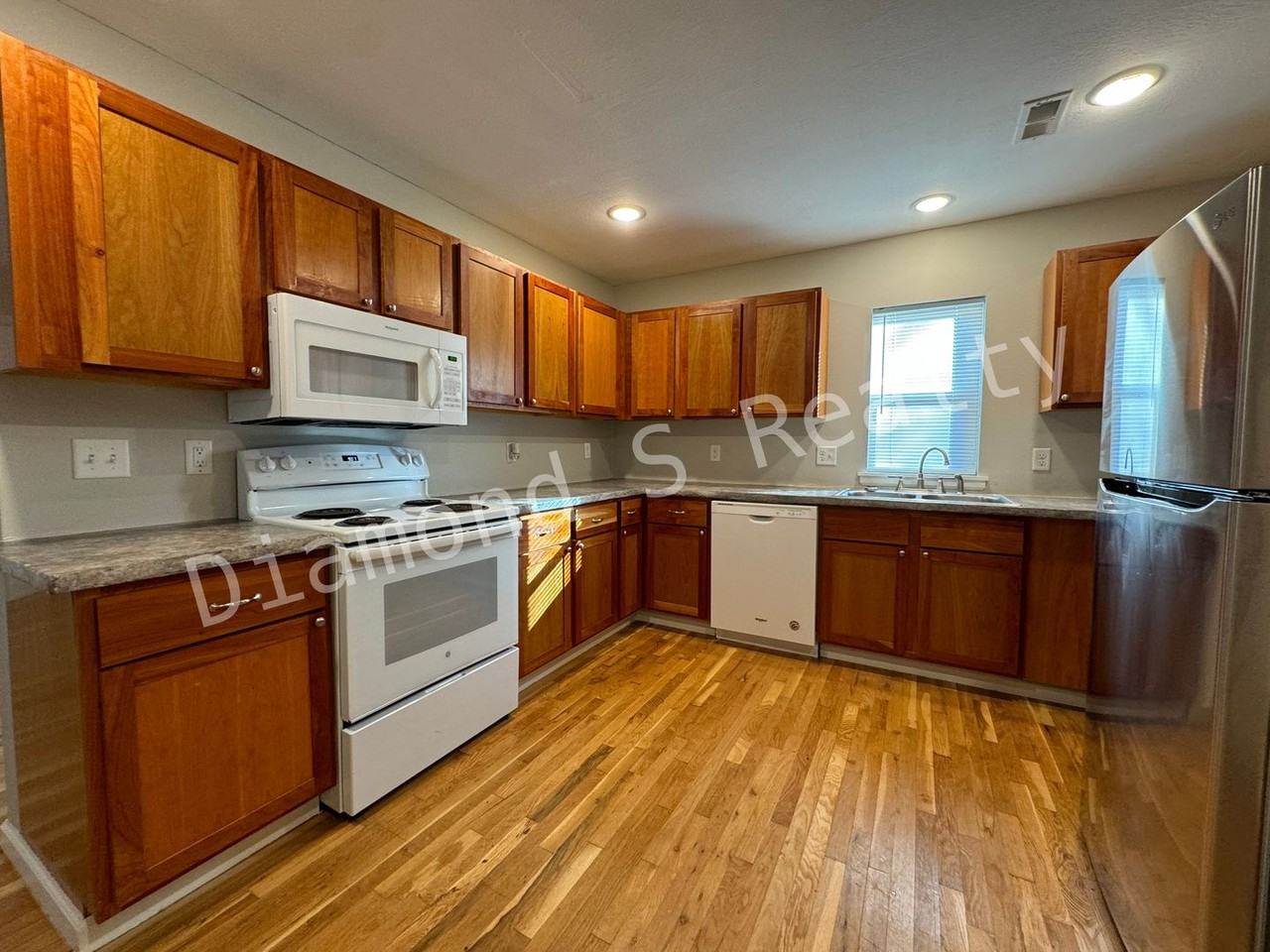 1618 E Farm Road 92 - Photo 5 of 15