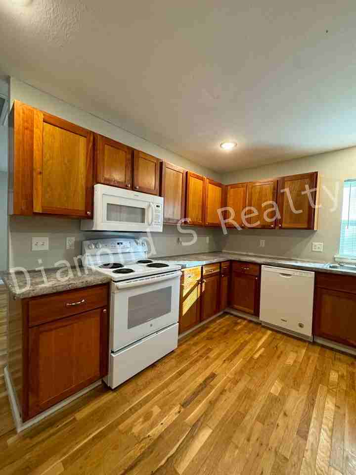 1618 E Farm Road 92 - Photo 7 of 15