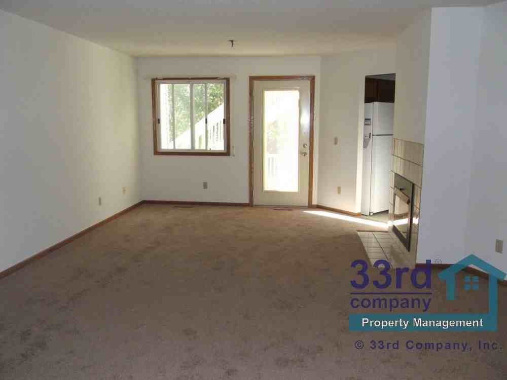 2593 Heritage Dr - Photo 3 of 9