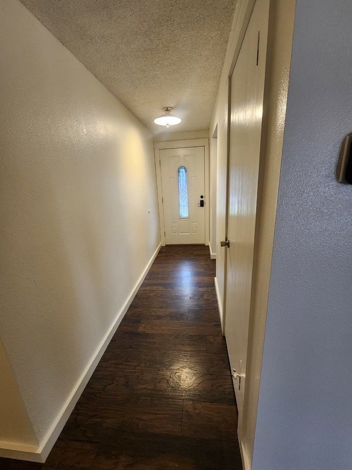 146 S Bentley Pl - Photo 3 of 47