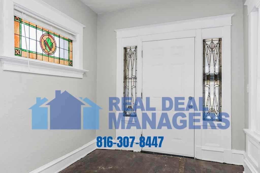 3336 College Ave - Photo 3 of 20