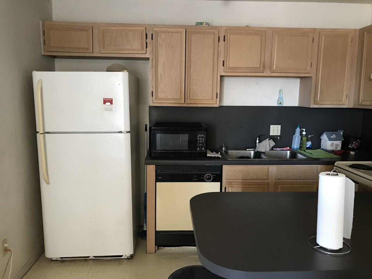 115 E Hefferman St #202 - Photo 3 of 3