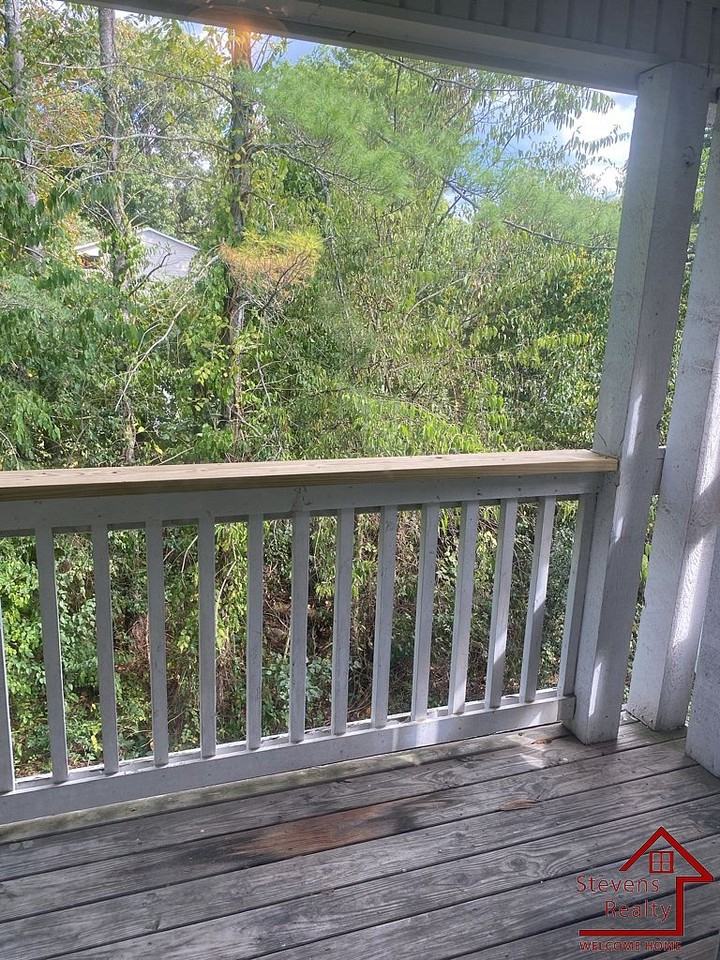 430 Oriole Dr #N7 - Photo 3 of 10