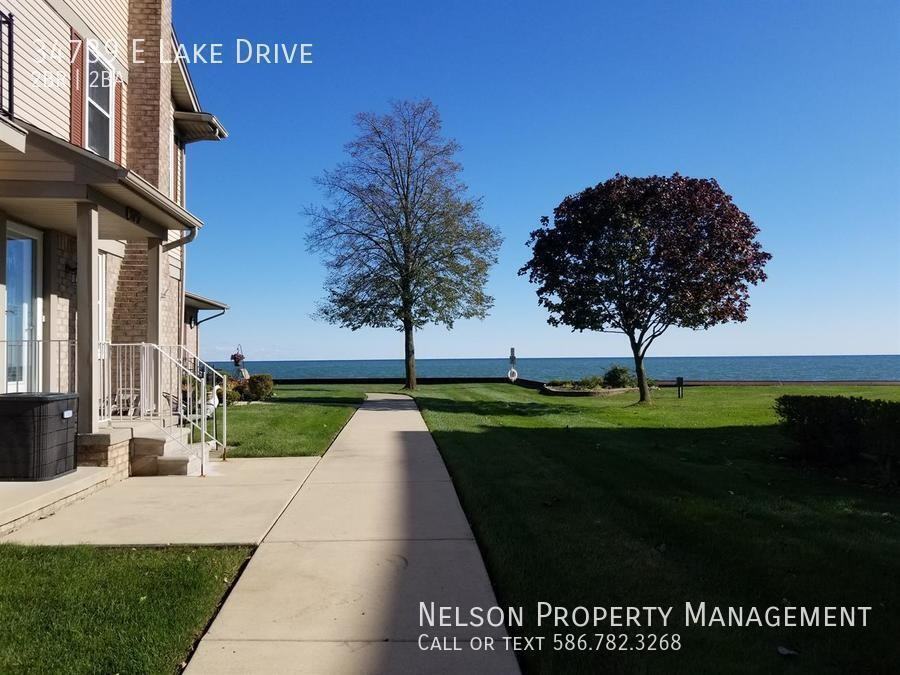 34739 E Lake Dr - Photo 2 of 36