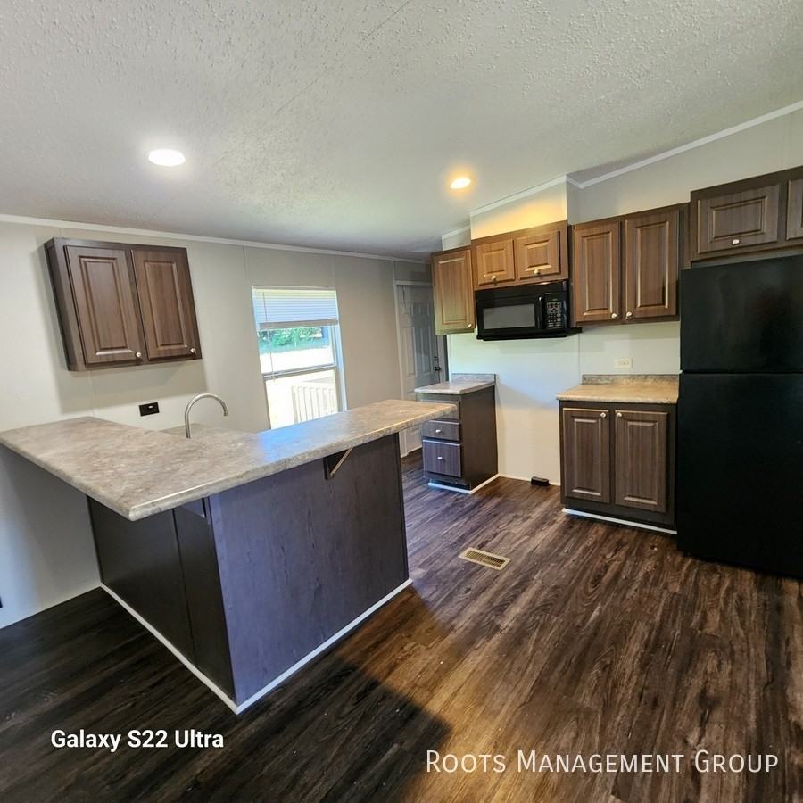 602 Stoney Creek Dr #67 - Photo 3 of 20