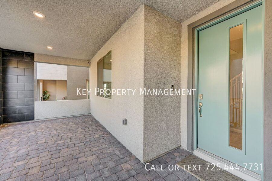 11552 Alpine Cove Ave - Photo 3 of 20