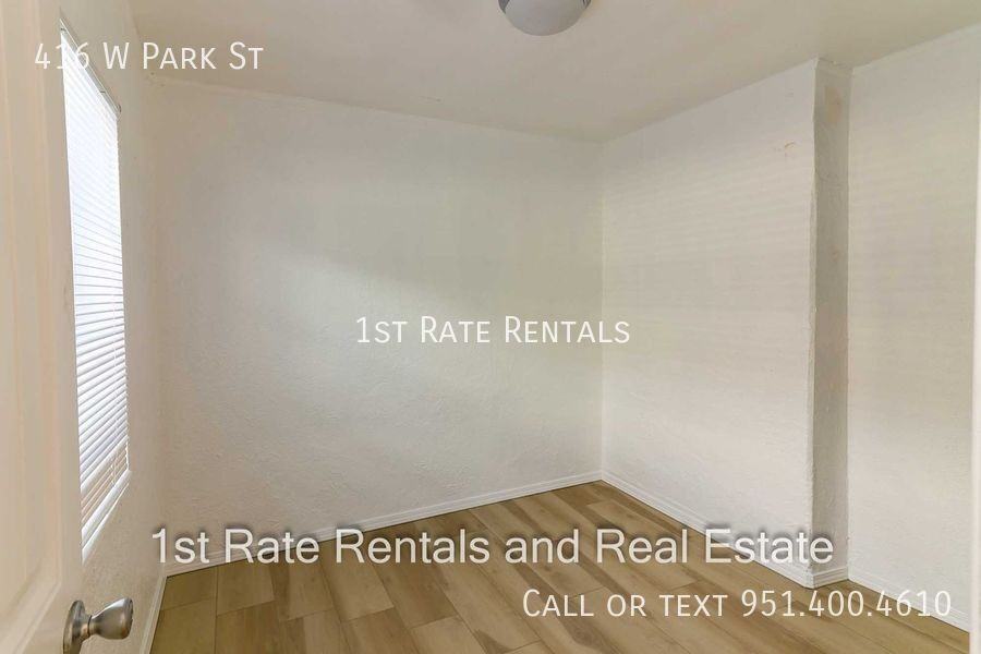 416 W Park St - Photo 7 of 11