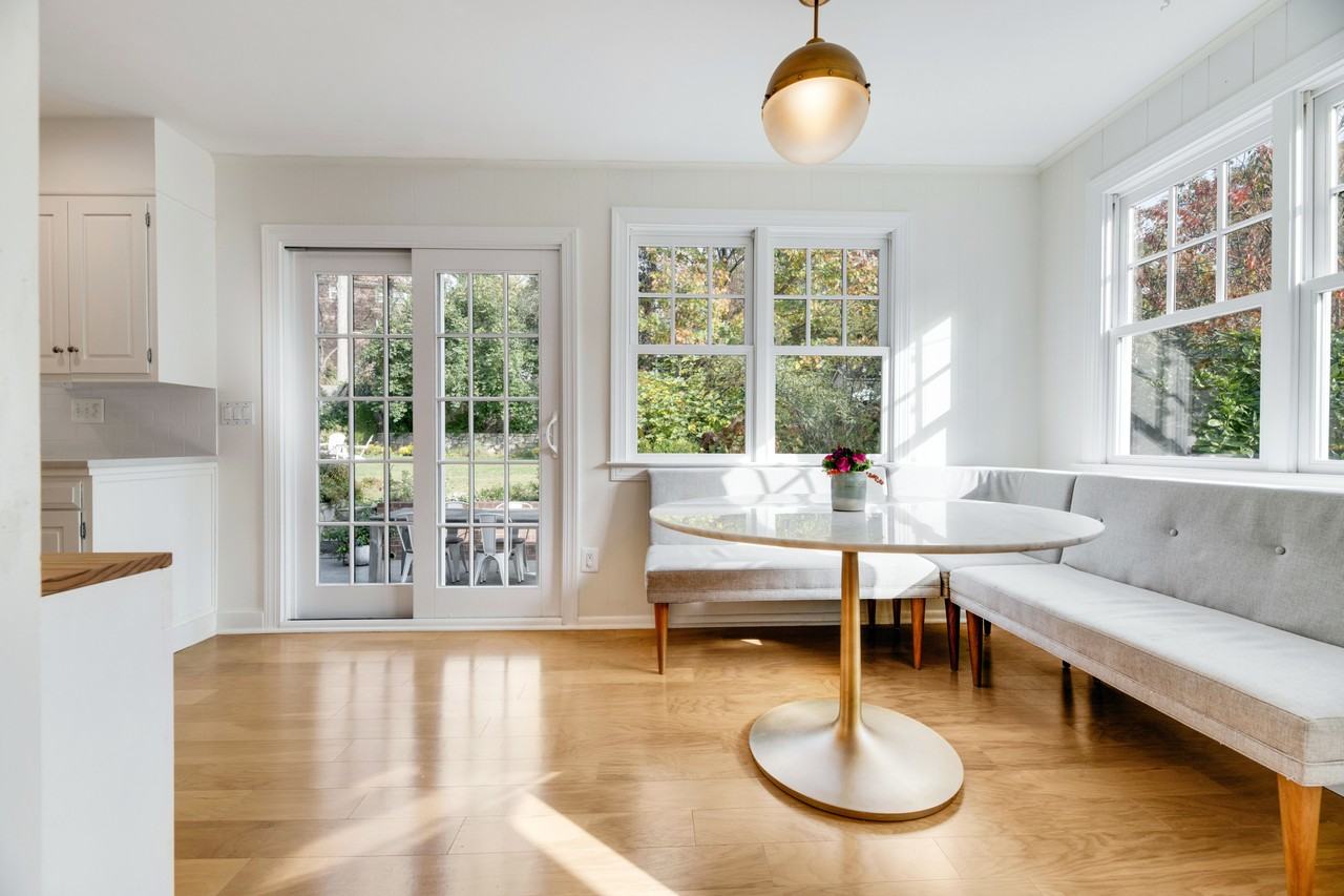 3009 Russell Rd - Photo 3 of 27