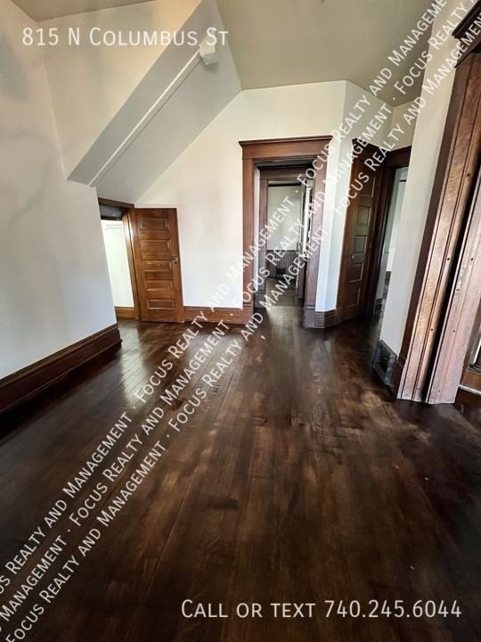 815 N Columbus St - Photo 2 of 8