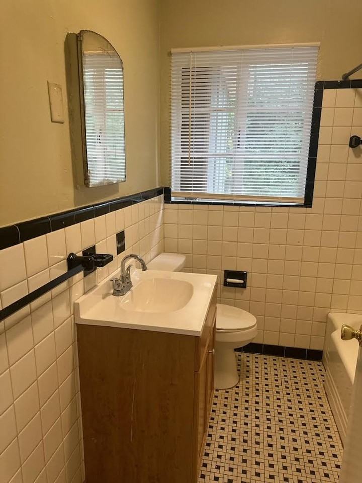 513 Lucille Street - Photo 4 of 8