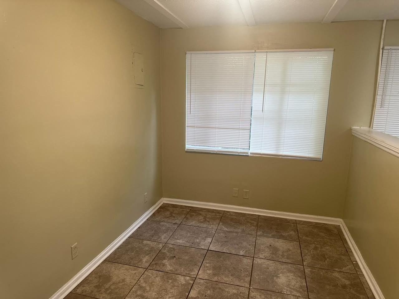 513 Lucille Street - Photo 6 of 8