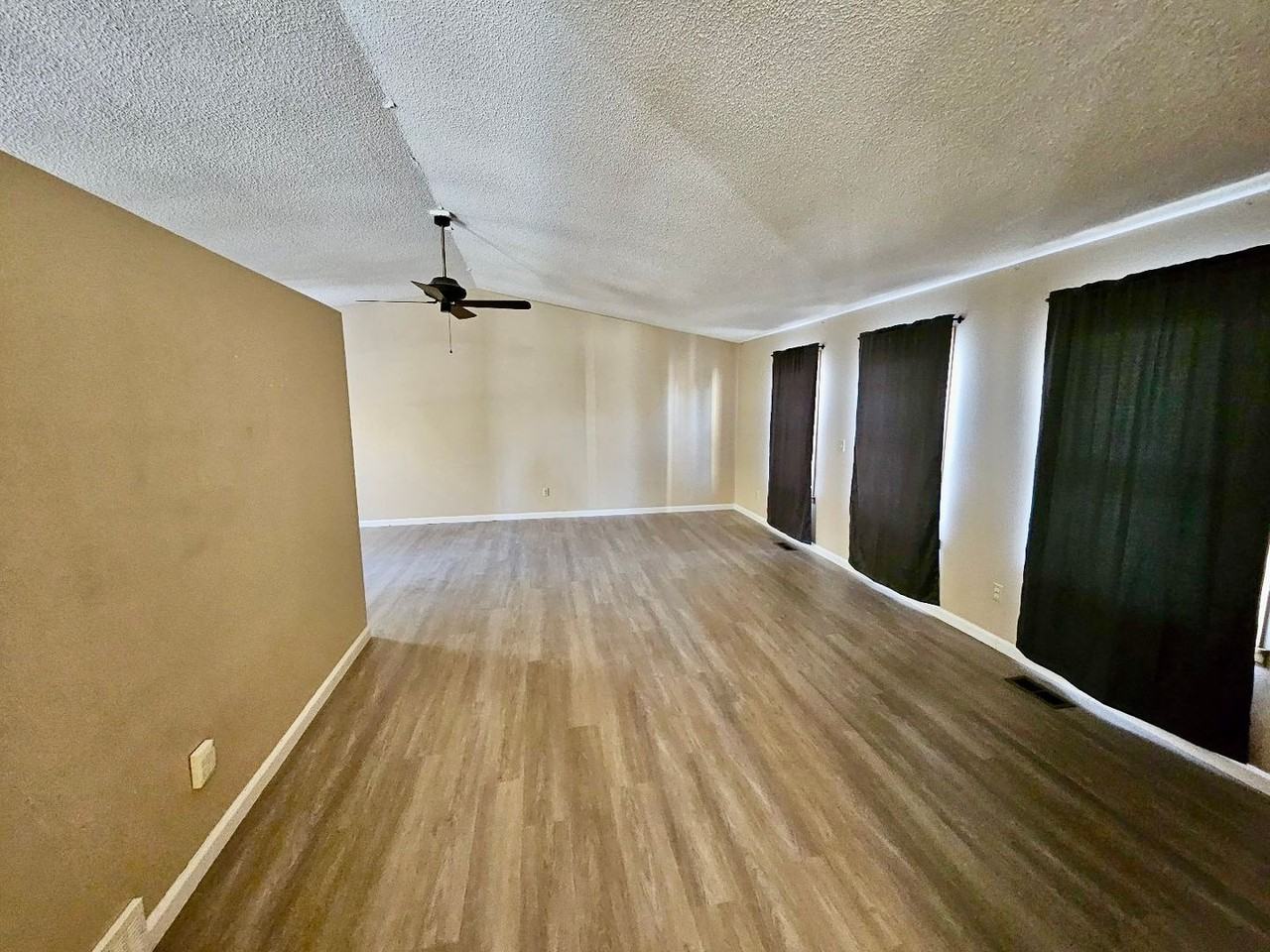 6373 Pulpit Rock Dr - Photo 2 of 21