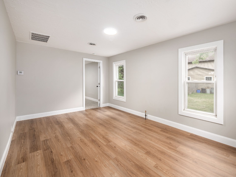 442 Fies Avenue - Photo 5 of 14