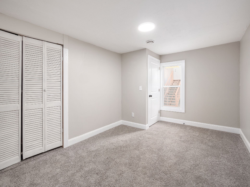 442 Fies Avenue - Photo 6 of 14