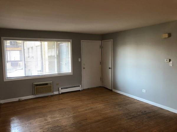 10720 South Ridgeland Avenue #9 - Photo 4 of 8