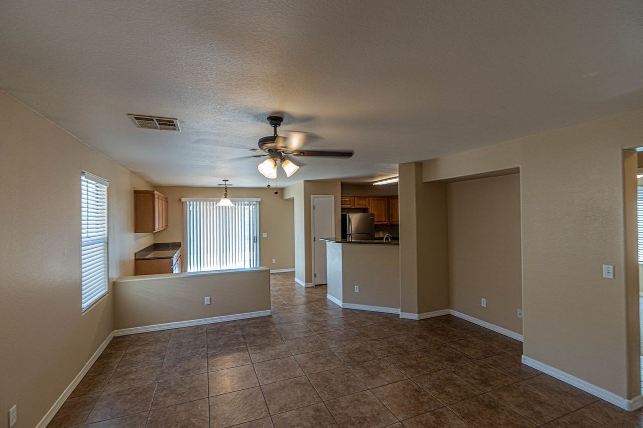 2035 W Gold Dust Ave - Photo 3 of 44