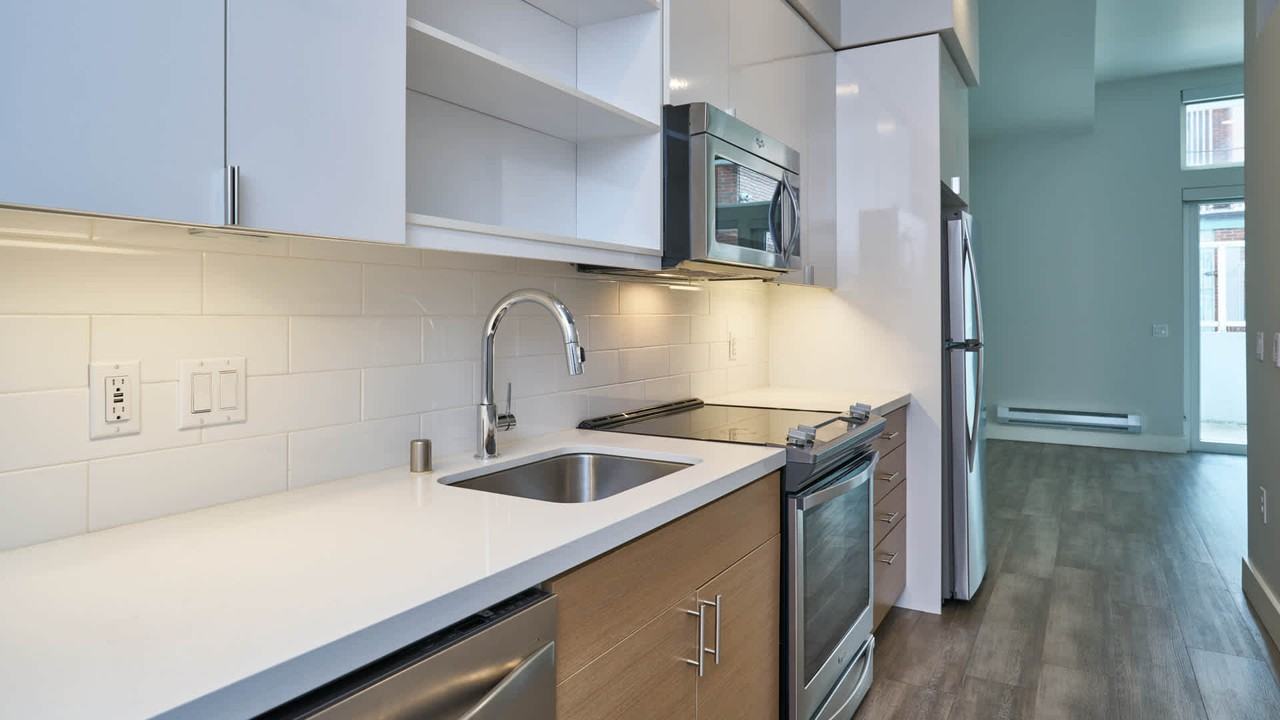 Mark on 8th - Photo 5 of 37