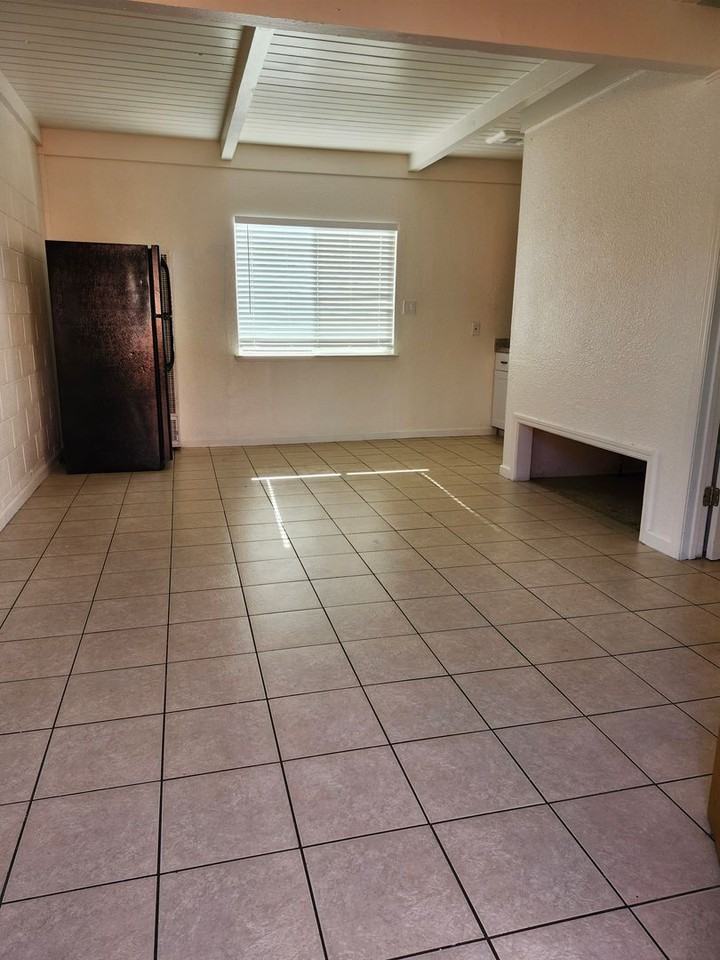 822 West Ave - Photo 3 of 16