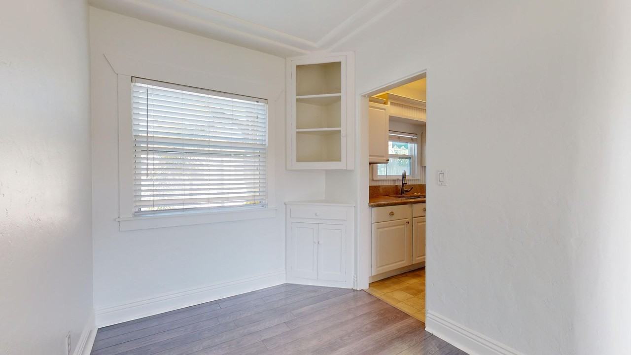 215 D Ave - Photo 5 of 12