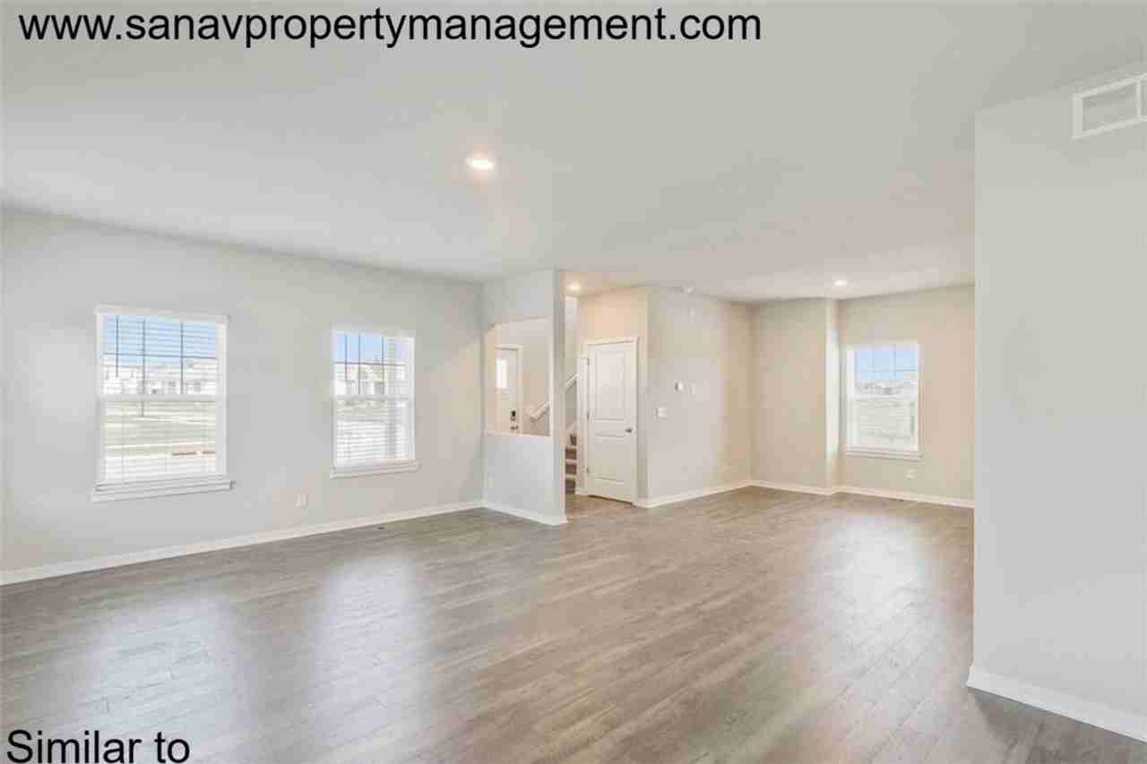 2314 Sw Plaza Pkwy - Photo 7 of 15