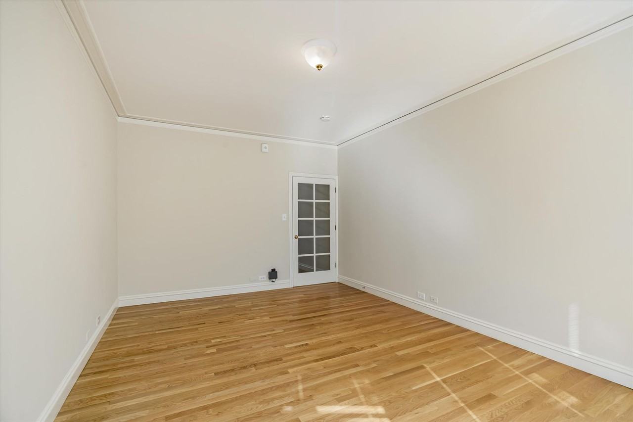 1545 Green Street Apartments* - Photo 3 of 20