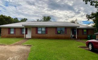 featured image of 415 Station Crossing Dr