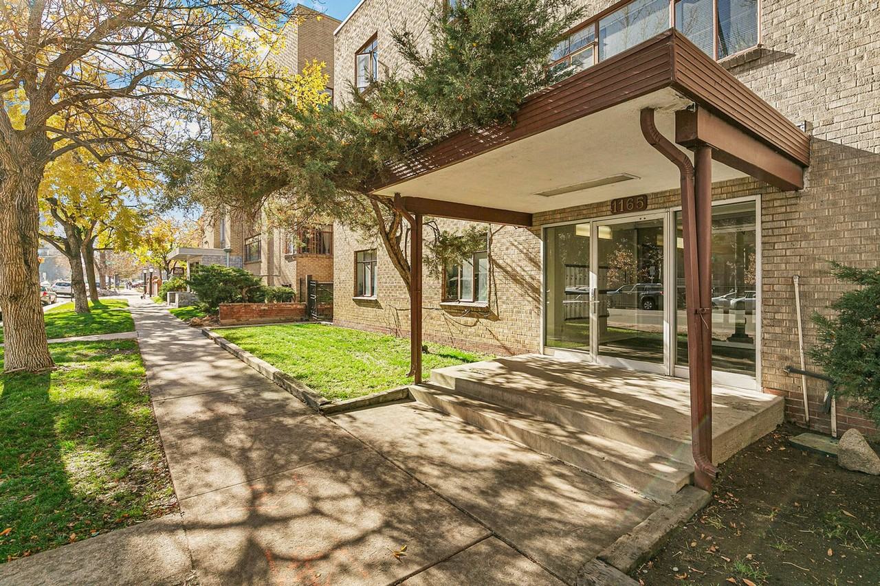 The St. Charles - Photo 2 of 4