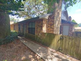 featured image of 1440 N 61st Ave