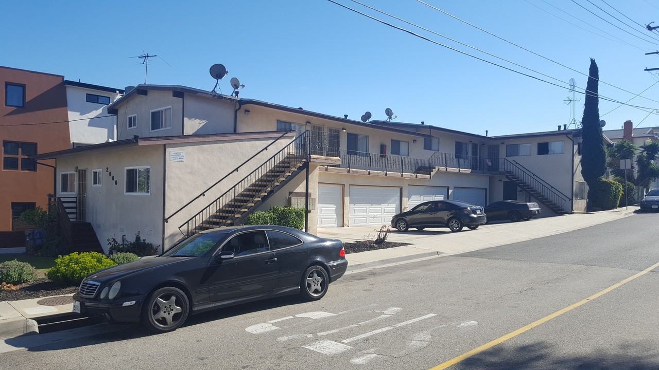 Rische - Photo 2 of 11