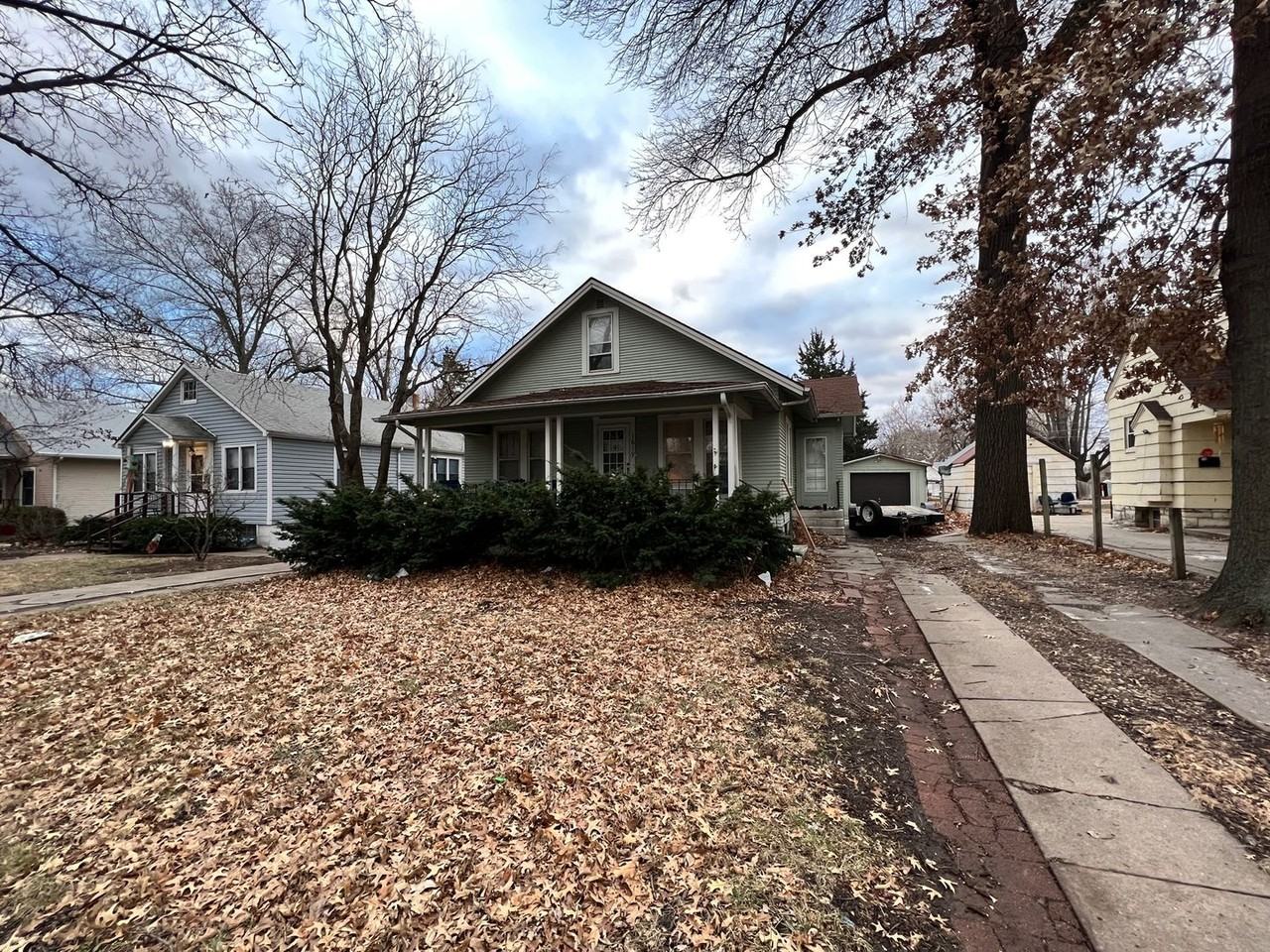 1619 Pierre St #A - Photo 2 of 19
