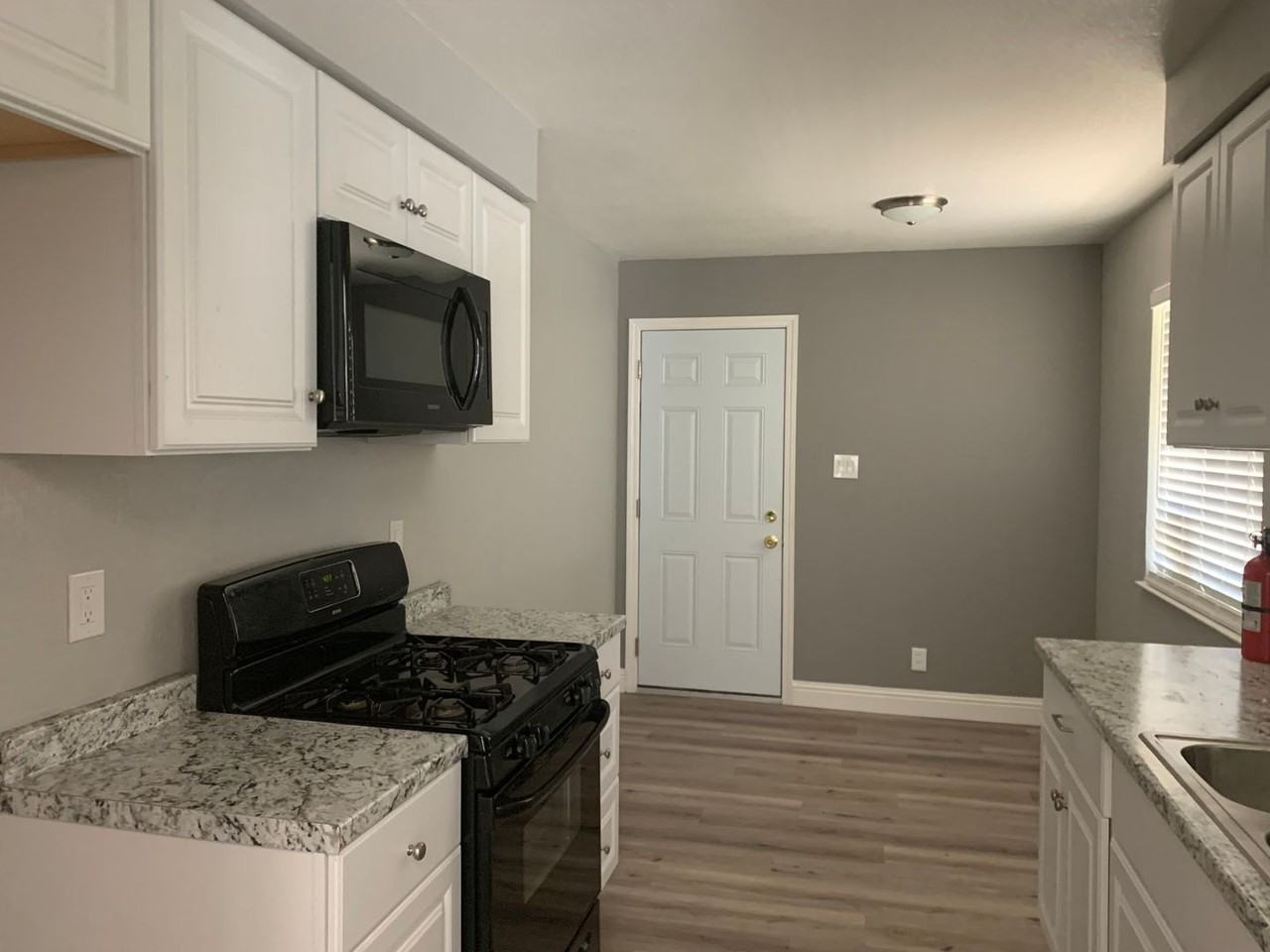 7581 Tamoshanter Way - Photo 3 of 5