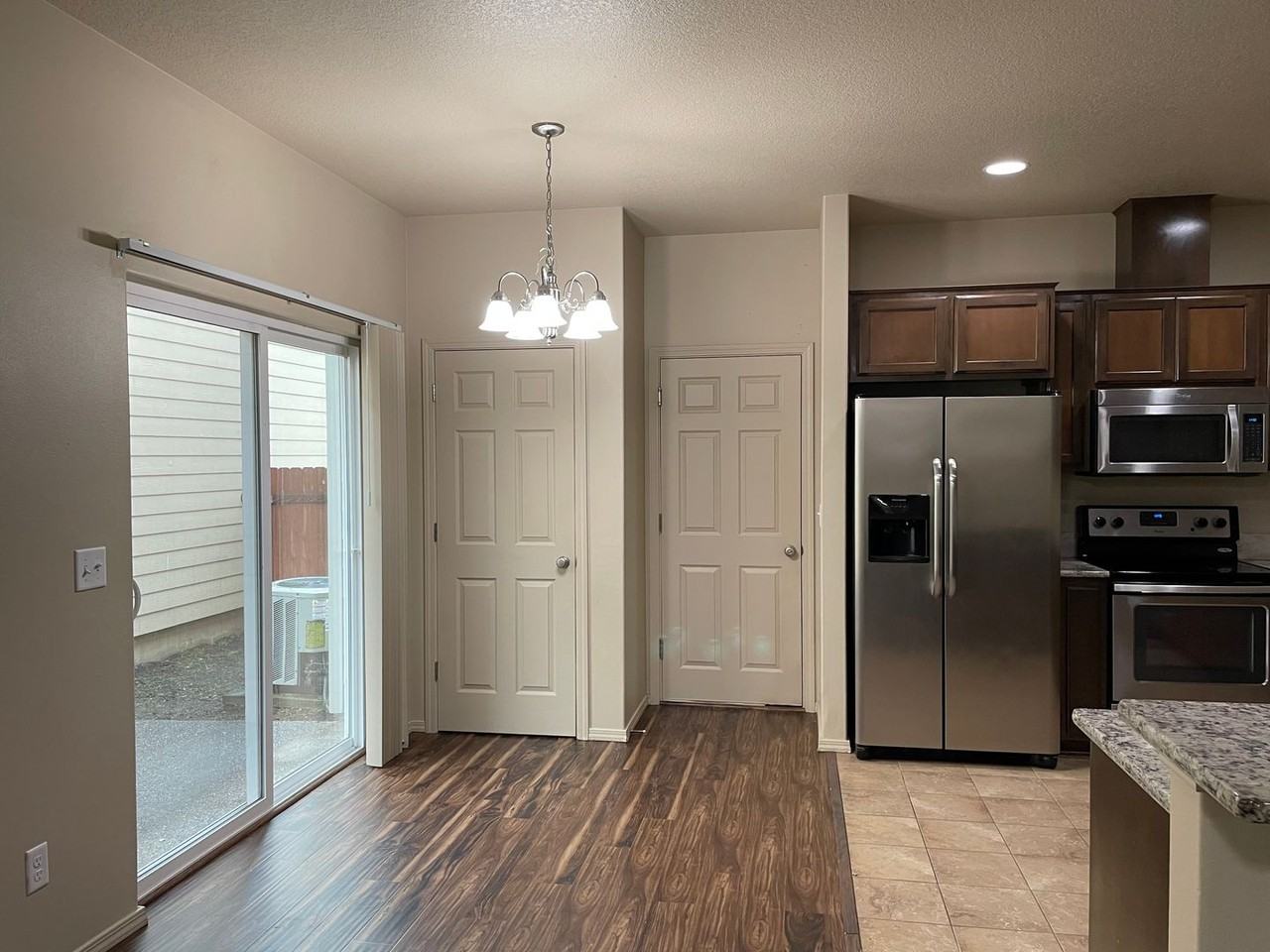 2659 Ne 87th Ave - Photo 2 of 22