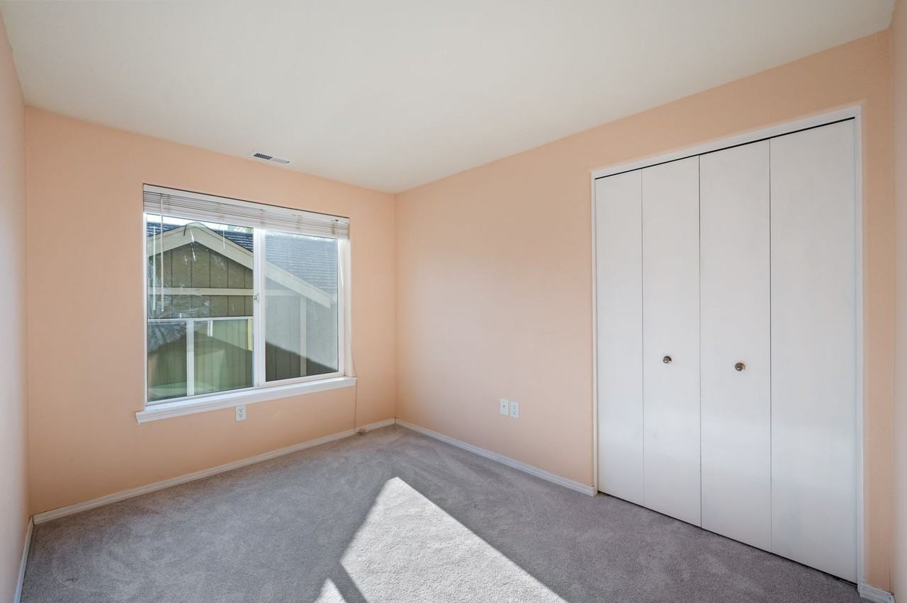 6814 N Pittsburg Ave - Photo 7 of 29