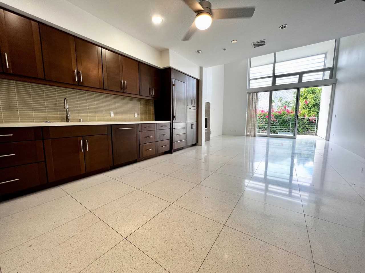 803 N Palm Canyon Dr #09 - Photo 7 of 32